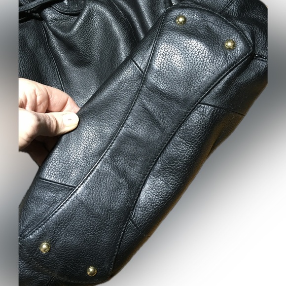 Isaac Mizrahi Live Leather Drawstring Sides Large Tote Handbag - Picture 11 of 16